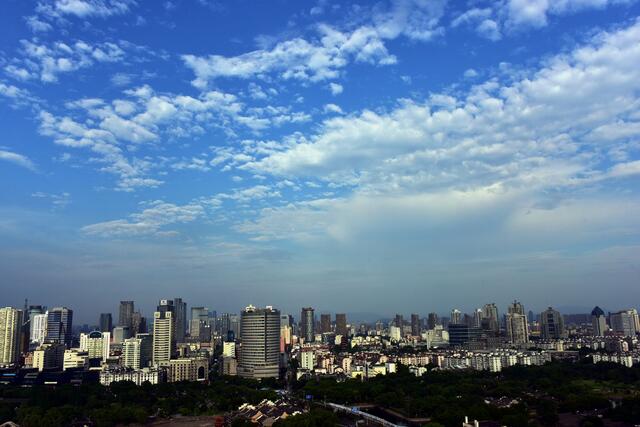 环保部将制定实施打赢蓝天保卫战三年计划