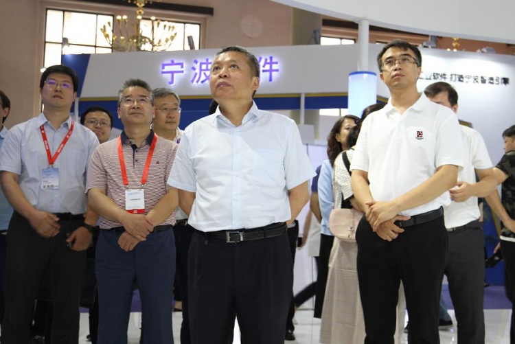 图片4 图片4